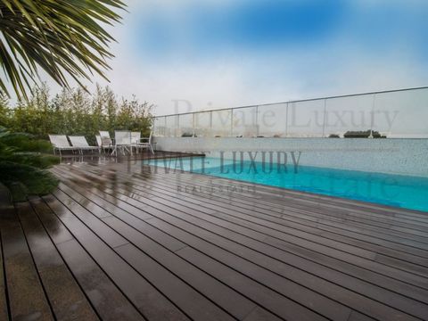 One of lisbon's most striking and luxurious penthouses completely targeted to provide you with comfort and tranquility in the city centre. The social area is an Elegance above expectations, which establishes a sophisticated connection, between the li...