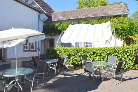 This 1-bedroom apartment in Meisburg comes with a shared terrace and garden for relaxed days and evenings. It is perfect for a family of 4 with children to stay and enjoy a vacation in a peaceful village. Hike or cycle and enjoy enjoy the beautiful a...