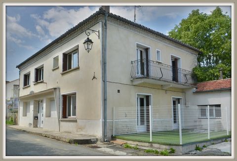 Dpt Lot et Garonne (47), à vendre proche d'AGEN maison P7 de 215 m² - Terrain de 261,00 m²