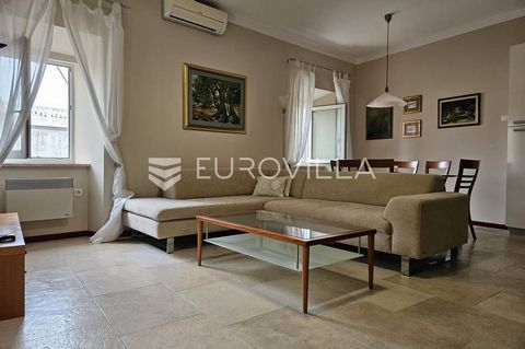 The island of Krk, an exclusive opportunity to buy an elegant three-room apartment in the heart of the Old Town, Krk. It is located in the immediate vicinity of the beautiful cathedral, providing you with a unique experience of living in a historical...