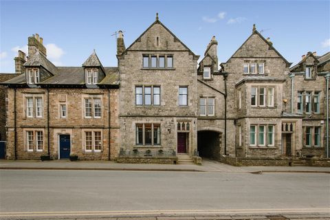 Located in the heart of the historic Kirkby Lonsdale market town you will find the exquisite suites of Absoluxe, but first for the history behind this new yet already prolific business. The historic stone built building that houses the luxury rentals...