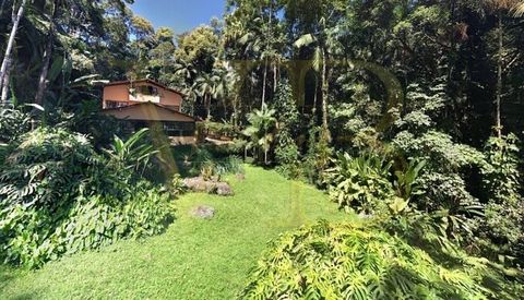 Tourist Business Opportunity in Paraty, Rio de Janeiro, Brazil With a total area of 25 hectares, this development includes a hotel and a restaurant, spread over 12.83 hectares of preserved Atlantic forest and 12.76 hectares with buildings. This devel...