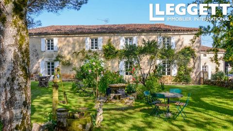 A26693MGA79 - This magnificent manor house offers a charming living experience with its 4 bedrooms, 2 bathrooms and abundant natural light. The spacious interior boasts impressive volumes and offers breathtaking views of the garden, which is a true d...