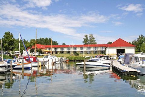 Absolute top location with lake views: New aparthotel in the middle of the Mecklenburg Lakes and only 50 m from Lake Heidensee. The lake and garden property is beautifully south-facing and the allergy-friendly and tastefully furnished apartments each...
