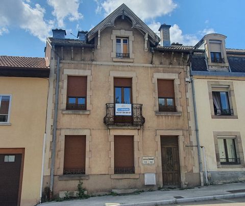 Dpt Haute-Saône (70), à vendre LUXEUIL LES BAINS immeuble