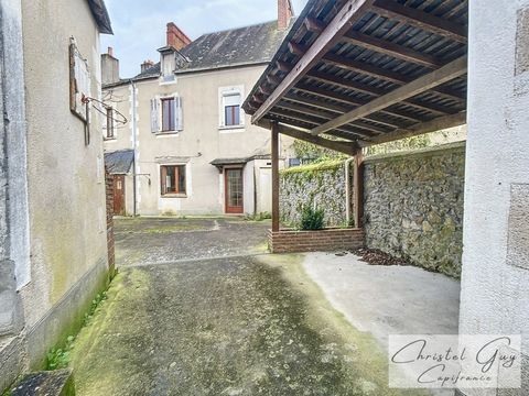 Dpt Sarthe (72), à vendre centre ville PONTVALLAIN maison P5 sur 440 m2 de terrain