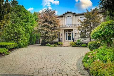 Gorgeous 5 bedroom home, (now 4 bed), with almost 6,000 sf of living space, on a quiet Cul De Sac. Large Pie shaped lot (150+ ft width at rear). Short distance to top private & public schools (Toronto French; Crescent; Bayview Glen; Owen p.s./french ...