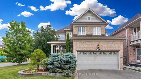 Exquisite 4 Bedroom Home at High Demand Berczy Area - Favored School District of Pierre Trudeau High School and Stonebridge Elementary School. Spacious Design for indoor/outdoor entertainment and family enjoyment! Gourmet Kitchen (Year 2019) with Cus...