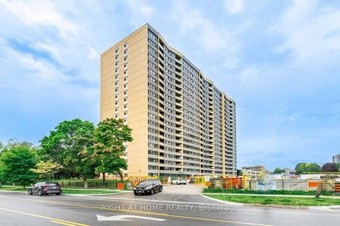 Your search end here, Don't lose this opportunity, this stunning magnificently, modernized, spacious, bright, spacious corner unit boasting over 1298 sq feet, featuring 3 spacious bedrooms with 2 bathrooms, open concept combined dining and living roo...