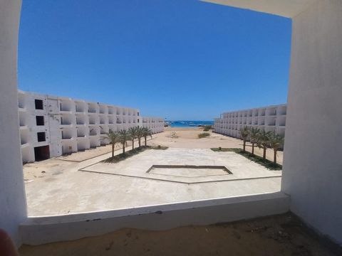 Wir stellen vor: Bella Bay Beach Resort in Hurghada! ️ Zu verkaufen: Luxuriöses Studio-Apartment mit Pool- und Meerblick in Bella Bay Etage: [Erdgeschoss] Fläche: [60 qm] Aussicht: [Blick auf den Garten] Preis: [101211 euro] Ihr Traumhaus erwartet Si...