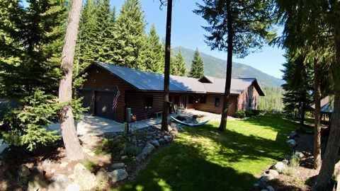 Direkt an der BullRiver Scenic Byway gelegen, befindet sich dieses fabelhafte offene Blockhaus mit 3 Schlafzimmern und 2 Bädern. Wenn du dich nach Natur und atemberaubender Aussicht sehnst, ist dies das richtige Zuhause für dich. Die Gourmet-Küche mi...