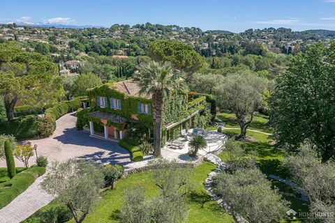 In a highly regarded location, a fantastic country Manor house set in over a hectare of majestic fully landscaped parkland planted with an olive grove and Japanese garden, adorned with swimming pool and summer kitchen, The property itself comprising ...