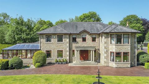 This incredible 5/6 bedroom home amounts to well over 7,000sqft AND sits within grounds amounting to approximately 5 acres. Owned and occupied by its creator since its bespoke construction and with a comprehensive range of hugely impressive features,...