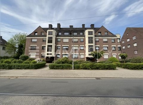 **¡Descubre tu nuevo hogar en Gelsenkirchen!** Bienvenido a este luminoso apartamento de 2 habitaciones que le ofrece no solo espacio, sino también alegría de vivir. Con 69 metros cuadrados, cada habitación es un lugar acogedor para relajarse y senti...