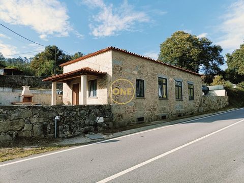 We presenteren een fantastisch nieuw huis met 2 slaapkamers in Prado São Miguel, Vila Verde. Met een oppervlakte van 120m² en gelegen op een perceel van 572m² biedt deze woning de perfecte balans tussen modern comfort en landelijke rust. Kenmerken va...