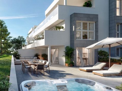 Dit boutique-achtige woonontwikkeling biedt slechts 8 appartementen te koop aan op een uitstekende locatie in Benalmádena, op slechts 300 meter van het strand. De beschikbare eigendommen omvatten appartementen met één, twee en drie slaapkamers, evena...