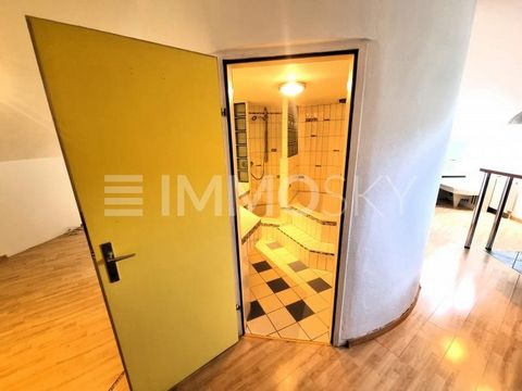 Wer 0815 such, ist hier fehl am Platz! #Künstlerwohnung Diese schnittige, stilvolle und extravagante 2-4 Zimmer Maisonette-Wohnung befindet sich in einer ruhigen und familienfreundlichen Waldrandlage in Elsbethen, wo Ihnen die malerische Glasenbach-K...