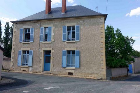 « Informations sur le bien à vendre + DPE + mentions sur la copropriété le cas échéant » Pour visiter et vous accompagner dans votre projet, contactez Nathalie BORGNIET, au 0667354204 ou par courriel à n.borgniet@proprietes-privees.com Selon l'articl...