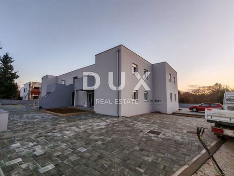 ID CODE: 31318 Dux Zadar Mob: +385 91 799 6986 Tel: +385 91 480 8808 E-mail: info@dux-nekretnine.hr www.dux-dalmacija.com