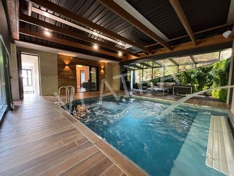 VILLA ESCLUSIVA CON PISCINA A GRAČANI Vendesi villa ben arredata sulla via principale vicino alla funivia e al centro commerciale. La villa è composta da 4 piani: Seminterrato: ingresso, guardaroba, wc Piano terra: ampio soggiorno, sala da pranzo e c...