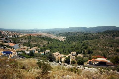 Schönes Grundstück zu verkaufen 907 m2 in einer ruhigen Wohnsiedlung in Pedreguer Alicante Costa Blanca Das Grundstück hat die Wasserversorgung und Strom sehr nah Schöne Aussicht nach Süden ausgerichtet mit Sonne den ganzen Tag Sehr nah an allen Anne...