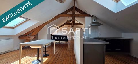 À vendre – Appartement de charme Rue de Cernay Situé au dernier étage d’une petite copropriété,