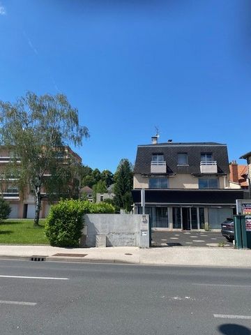 Maison Centre de Brive /Hopital 285m2 5 chambres Parking Professionnel