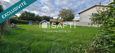 Terrain plat 444 m² libre constructeur