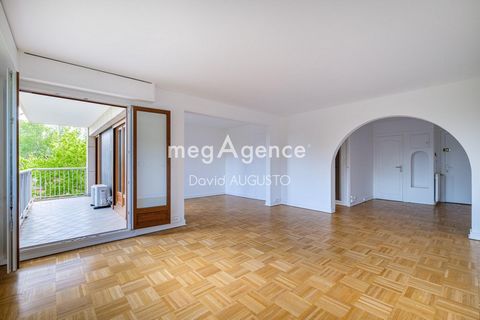 Beau T5, 3 chambres, balcon/terrasse, cave, piscine et tennis dans la résidence