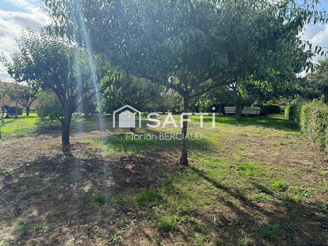 Magnifique terrain constructible semis viabilisé de 986 m2