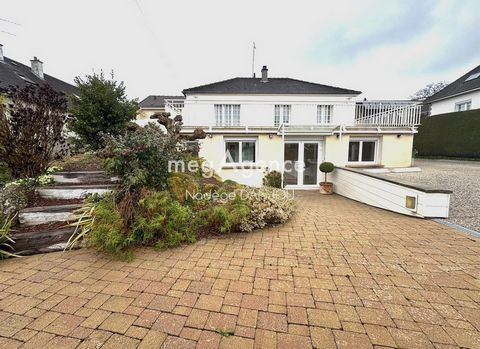 BEAU PAVILLON 9 PIECES VIRE NORMANDIE