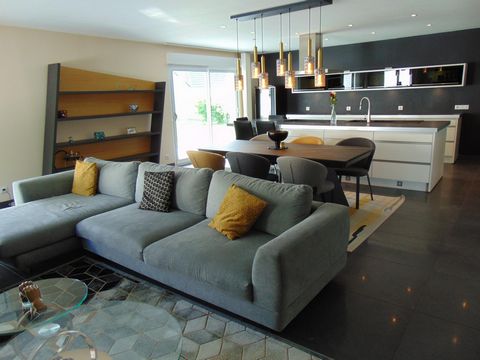 MAISON CONTEMPORAINE DE PLAIN-PIED