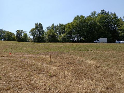Terrain constructible de 1264m²