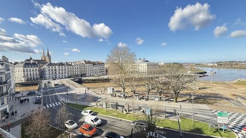 Appartement d'Exception  Dernier Étage avec Vue sur la Nive et l'Adour  Bayonne Centre Historique