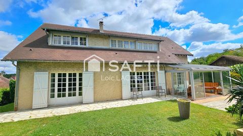 MAISON 8 pièces, 6 chambres, 182m² sur sous-sol total.