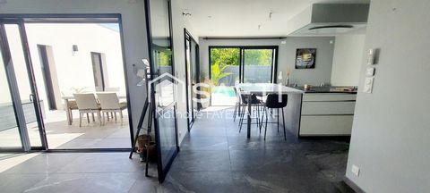 Maison contemporaine 3 chambres avec piscine