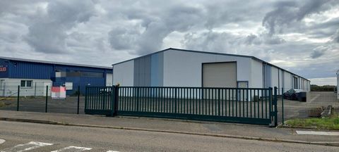 Local artisanal, commercial ou dépôt de 400 m²