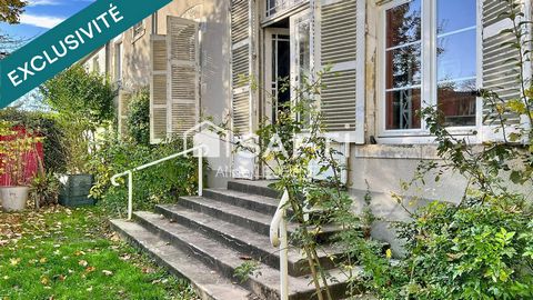 Saint Loup/Bourgogne. Appartement ancien de plain pied. 145 m2 en RDC sur jardin privatif 200 m2. 3 chambres. Stationnement. Très Proche Loire, commerces et services. Volumes et style.