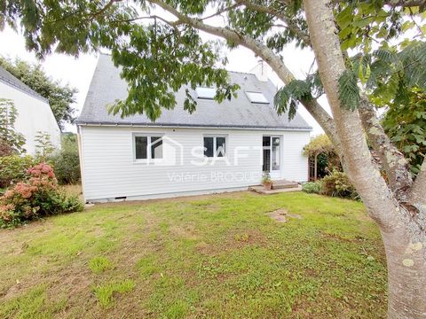 Maison non mitoyenne 4 chambres, proche écoles et commerces