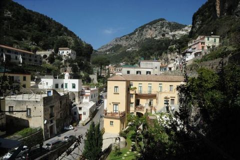 Apartment in good condition with panoramic view over the town and the sea. In the historical center of Amalfi, apartment in good condition with panoramic view over the town and the sea. The apartment is composed of living room with typical Vietri cer...