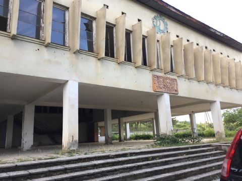 Commercial Building For Redevelopment For Sale In Sighnaghi Region of Georgia Esales Property ID: es5553607 Property Location University Street Tsnori Kakheti 4216 Georgia Property Details With its glorious natural beauty, excellent climate, welcomin...