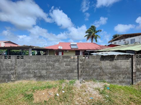 Dpt Guyane (973), à vendre SINNAMARY maison P4 de 79 m² - Terrain de 700,00 m² - Plain pied