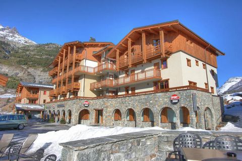 Résidence Les Balcons de Val Cenis Village is a stylish residence with fairly spacious, comfortably furnished apartments. Nine larger chalets accommodate dozens of apartments of various sizes. The whole building is built with a lot of wood, stone and...