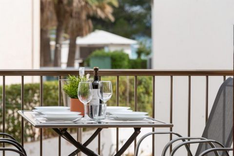 Located in the magnificent area of Puerto de Alcudia, this apartment welcomes 6 guests. This charming apartment near the center of Puerto de Alcudia offers the comfort of a house that will make your vacation an unforgettable experience. Imagine start...