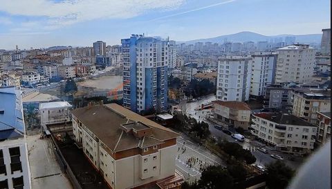 Appartement à vendre est situé à Umraniye. Umraniye est un quartier situé sur la rive asiatique d’Istanbul. Il est situé au sud-est de la ville et est considéré comme l’un des quartiers les plus peuplés d’Istanbul. Elle est connue pour ses quartiers ...