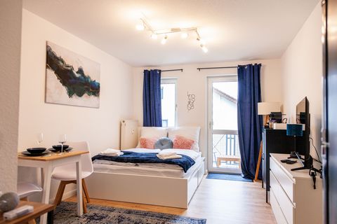 Welcome to our charming apartment in Leimen! This cozy 1-bedroom apartment is perfectly located to make the most of your time in the Rhine-Neckar region. The apartment consists of 1 room with a well-equipped kitchenette that has everything you need f...