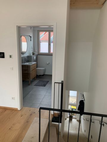 We rent a beautiful apartment in Randersacker, ready to move in. Würzburg can be reached in a few minutes by car, bike or bus. The apartment is located only 5 minutes walk from the bus stop, wine taverns, bakery, the river Main and the vineyards. The...