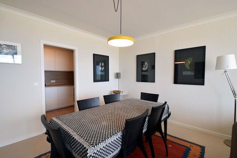 Spend few days in this beautiful comfortable apartment with a nice terrace and view of the sea and dunes. The apartment is located on the third floor (with elevator) in a high-quality residence at the end of the Zeedyk. Equipped with every comfort, t...