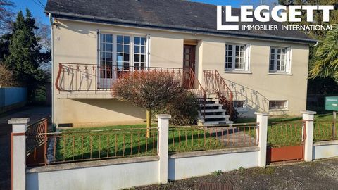A26328DSE53 - House with three bedrooms in excellent condition situated in a quiet cul-de-sac within walking distance of the centre of the village of St Aignan-sur-Roe. Includes an easy to manage garden with a small brook running through and view of ...