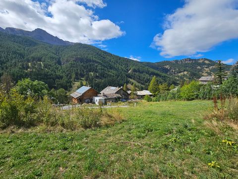 Dpt Hautes Alpes (05), à vendre MOLINES EN QUEYRAS station der skis,vue panoramique